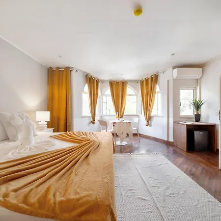 Pensionat The Royal 4*